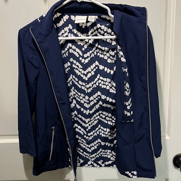 $7SALE Chicos Zenergy athletic jacket full zip Navy Blue White Pockets - Picture 7 of 12